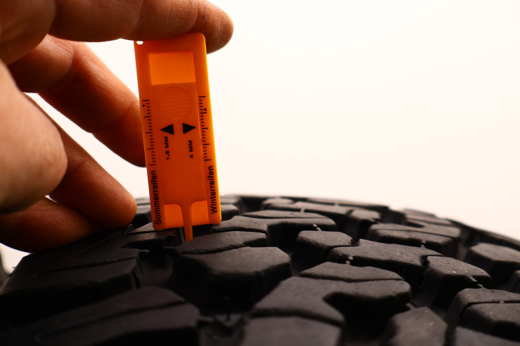 OPONY BFGoodrich ALL-TERRAIN T/A 255/75/17