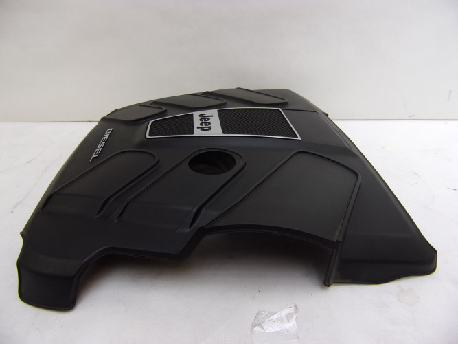 JEEP GRAND CHEROKEE WK2 3.0 OSŁONA SILNIKA 04627157AG