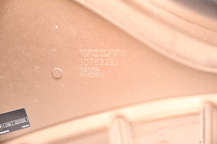 VOLVO XC60 I MASKA POKRYWA SILNIKA 30762252