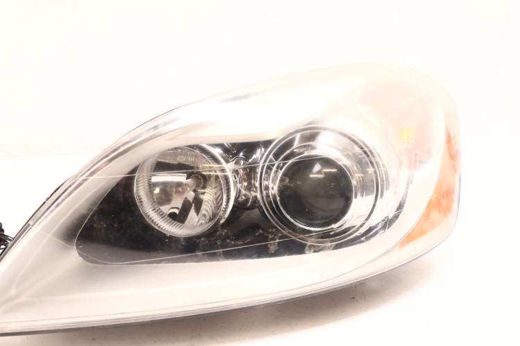 VOLVO XC60 I LAMPA LEWA PRZÓD XENON UK 30763137