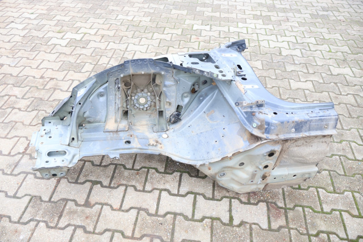 VOLVO XC90 II ĆWIARTKA LEWA PRZÓD 492-46