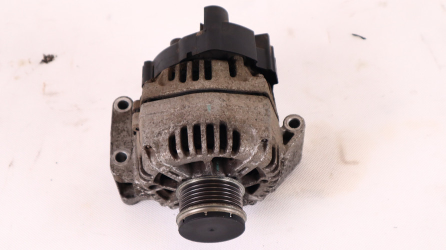 FIAT 500L 1.3 MTJ ALTERNATOR 51880175