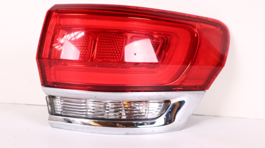 JEEP GRAND CHEROKEE WK2 LAMPA PRAWA TYŁ 68110000AC