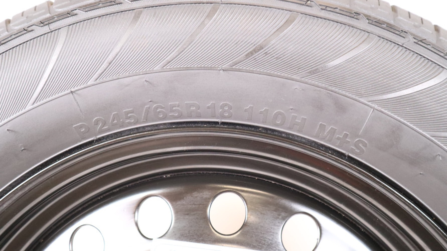 JEEP GRAND CHEROKEE WK2 KOŁO DOJAZDOWE KUMHO SOLUS KL21 245/65/18 68051987AC