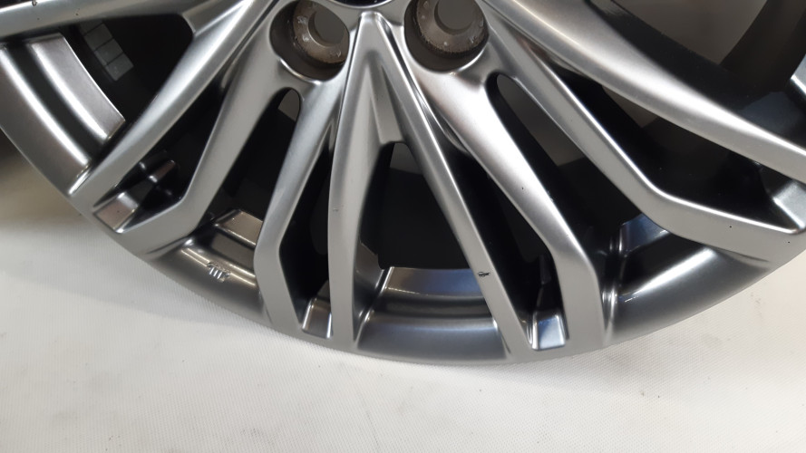 TOYOTA C-HR FELGI ALUMINIOWE 18X7.0