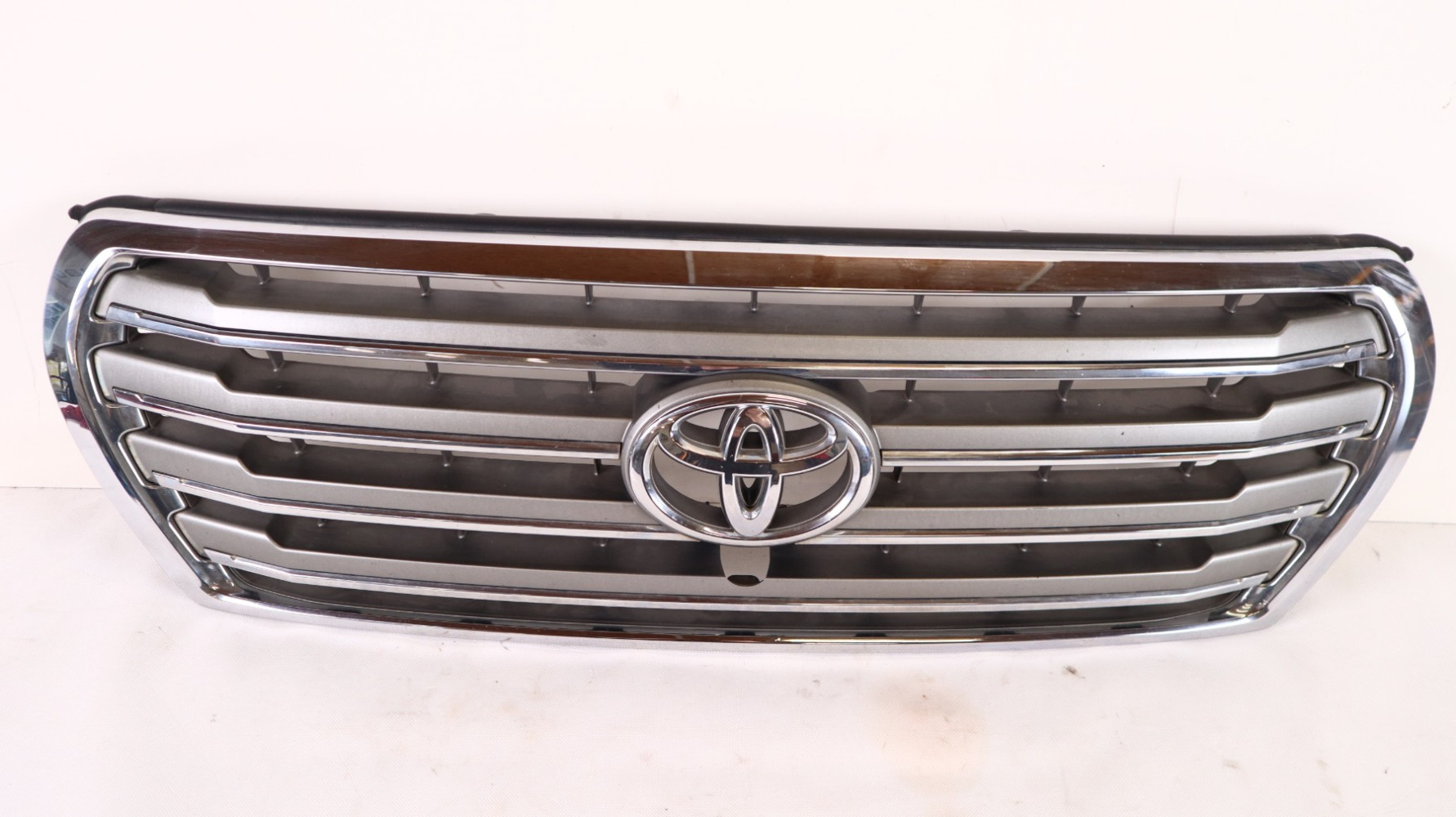 TOYOTA LAND CRUISER 200 GRILL ATRPA LIFT 53114-60110/140