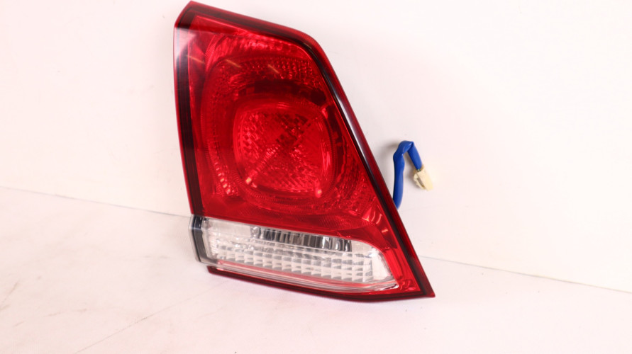 TOYOTA LAND CRUISER 200 08-12 LAMPA KLAPY BAGAŻNIKA LEWA