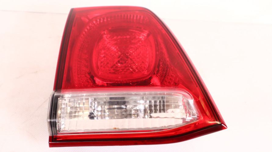 TOYOTA LAND CRUISER 200 08-12 LAMPA KLAPY BAGAŻNIKA LEWA