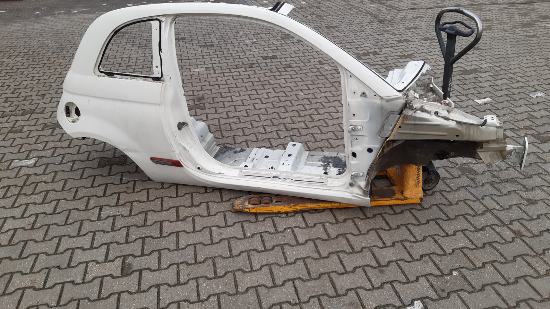 FIAT 500 CABRIO ĆWIARTKA BŁOTNIK PRAWA TYŁ 268/A