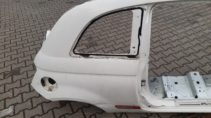 FIAT 500 CABRIO ĆWIARTKA BŁOTNIK PRAWA TYŁ 268/A