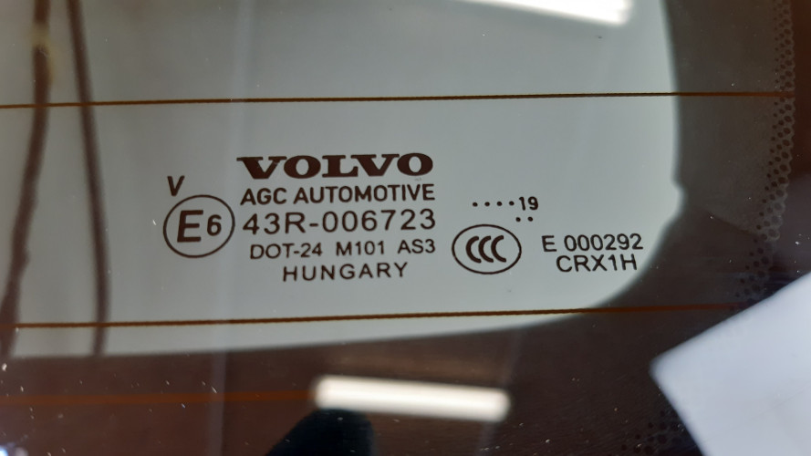 VOLVO XC40 KLAPA BAGAŻNIKA KAMERA