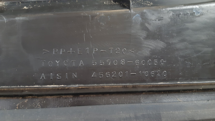 TOYOTA LAND CRUISER 120 PODSZYBIE 55708-60050