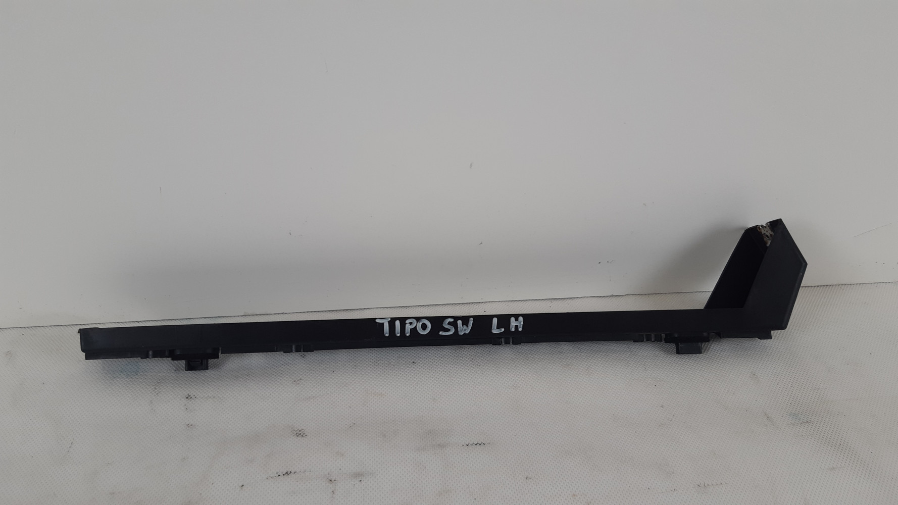 FIAT TIPO II SW KOMBI ŚLIZG ZDERZAKA LEWY TYŁ 52042927