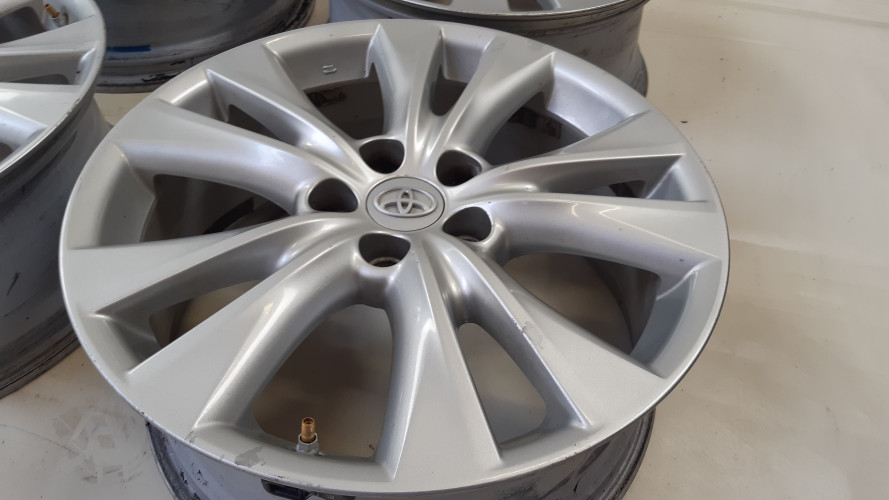 TOYOTA RAV4 IV FELGI ALUMINIOWE 18X7.5