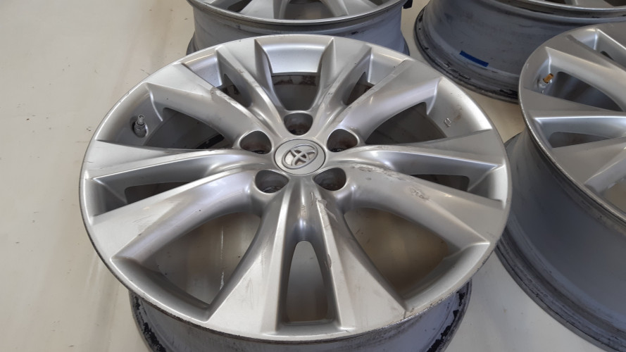 TOYOTA RAV4 IV FELGI ALUMINIOWE 18X7.5