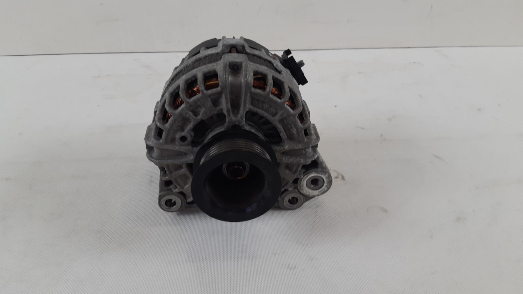 VOLVO V60 II 2.0 D4 ALTERNATOR 30659580