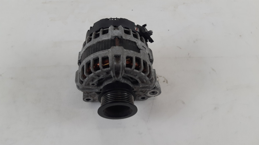 VOLVO V60 II 2.0 D4 ALTERNATOR 30659580