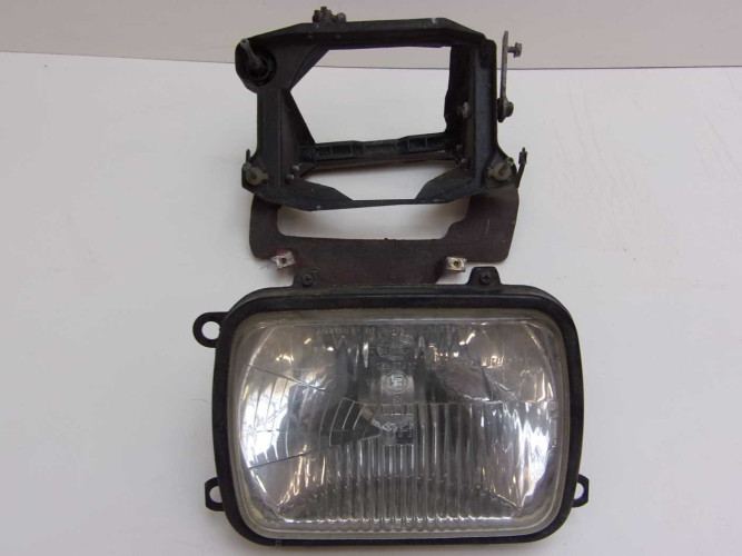 VOLVO 480 LAMPA PRAWA PRZÓD