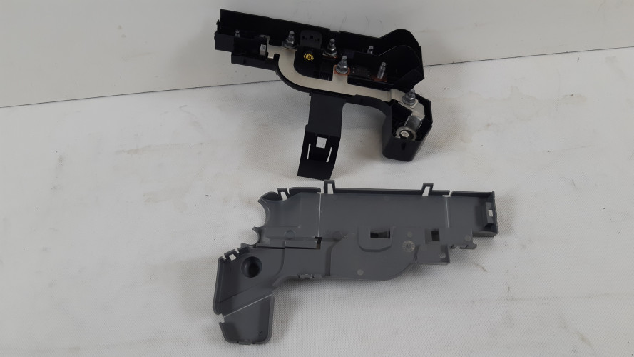 VOLVO V60 II KLEMA 32200086, 31473761, 32200087