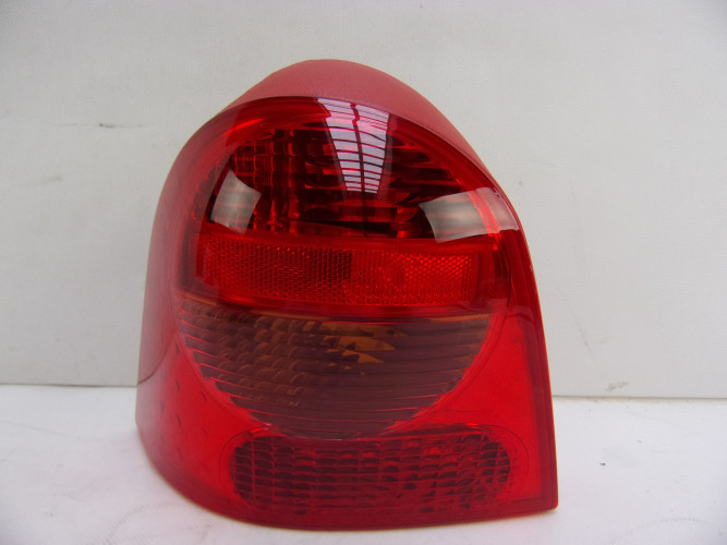 RENAULT TWINGO LAMPA LEWA TYŁ 8200338148