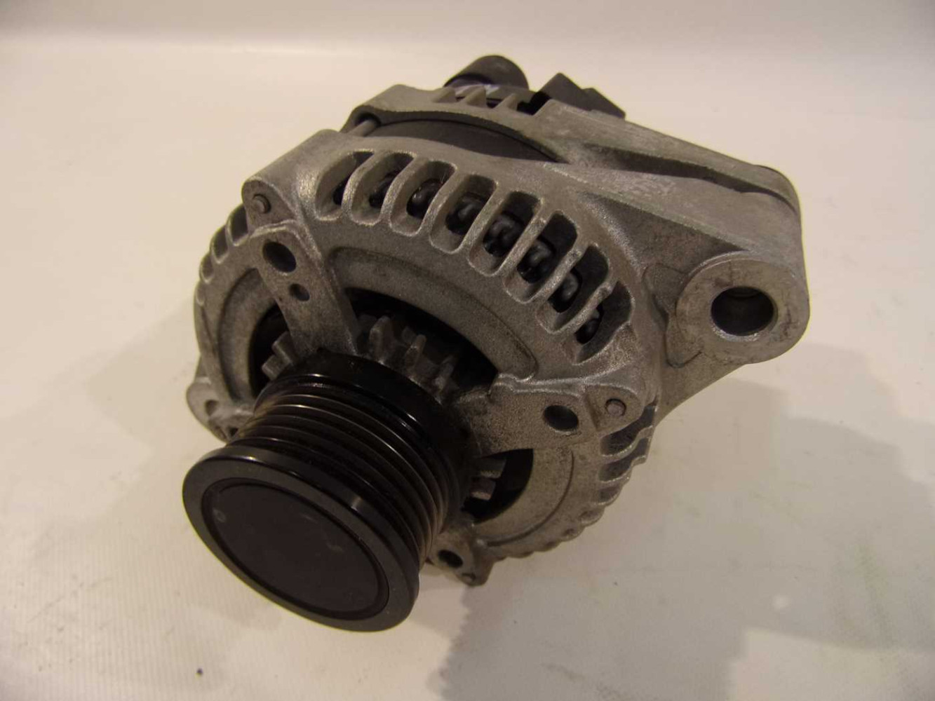 JEEP RENEGADE 2.0 ALTERNATOR 51929089