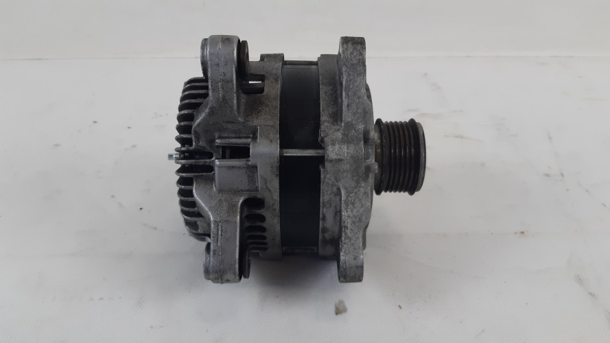 RENAULT TALISMAN 1.5 ALTERNATOR 231009036R