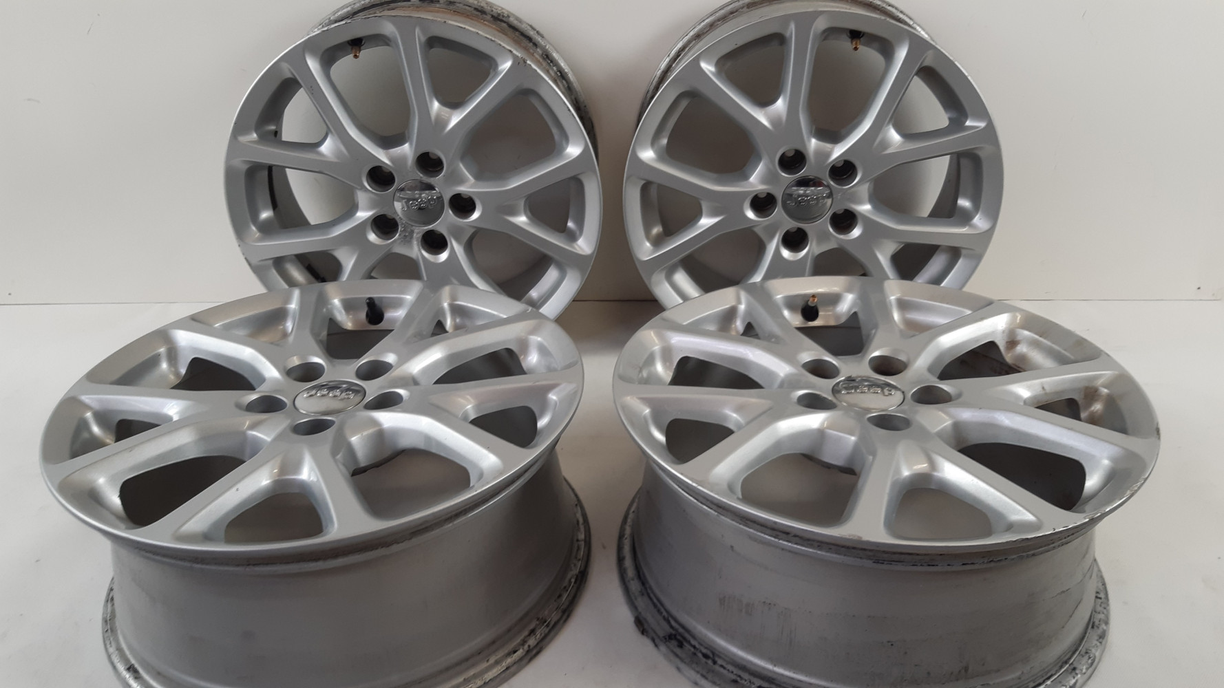 JEEP CHEROKEE KL FELGI ALUMINIOWE 17X7.0 1UT90TRMAA