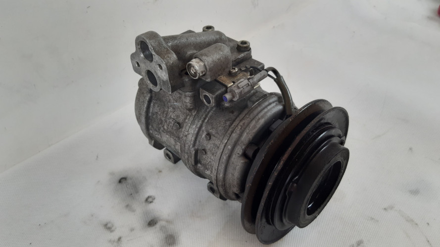 TOYOTA LAND CRUISER 90 3.0 SPRĘŻARKA KLIMATYZACJI 447200-4555