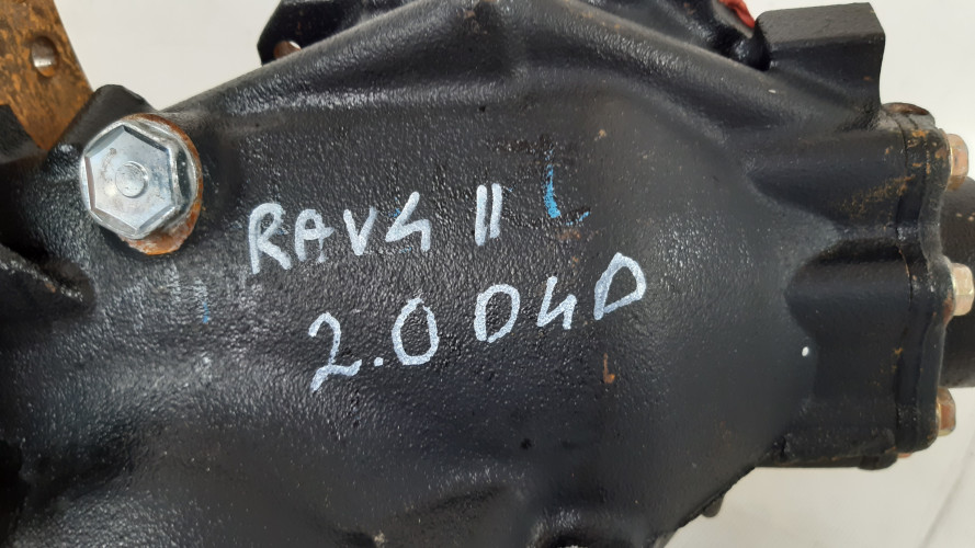 TOYOTA RAV4 II 2.0 D4D REDUKTOR SKRZYNIA ROZDZIELCZA