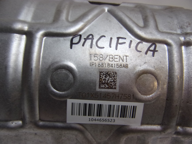 CHRYSLER PACIFICA 16- OSŁONY TERMICZNE KATALIZATORA 68184158AD