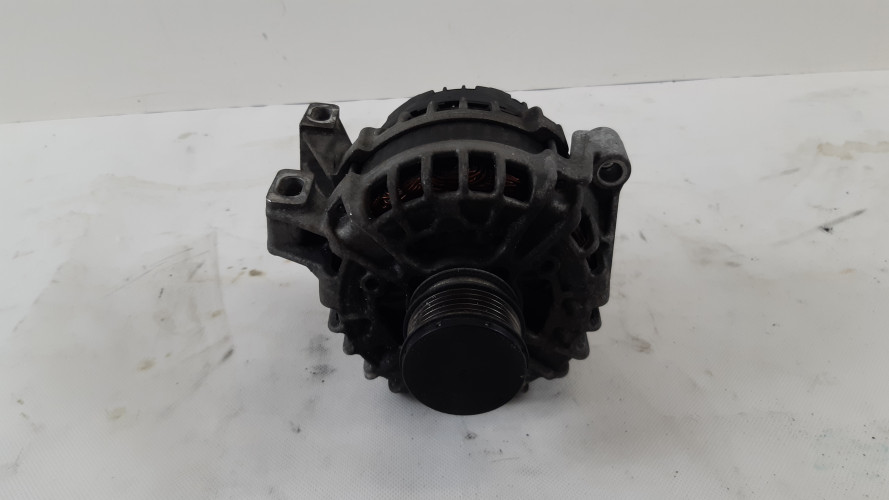 VOLVO XC60 I 2.4 LIFT ALTERNATOR 30659131