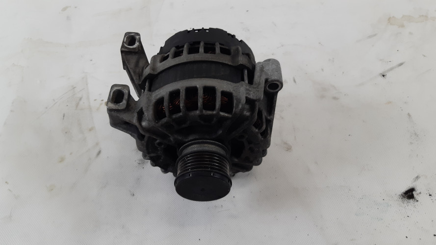 VOLVO XC60 I 2.4 LIFT ALTERNATOR 30659131