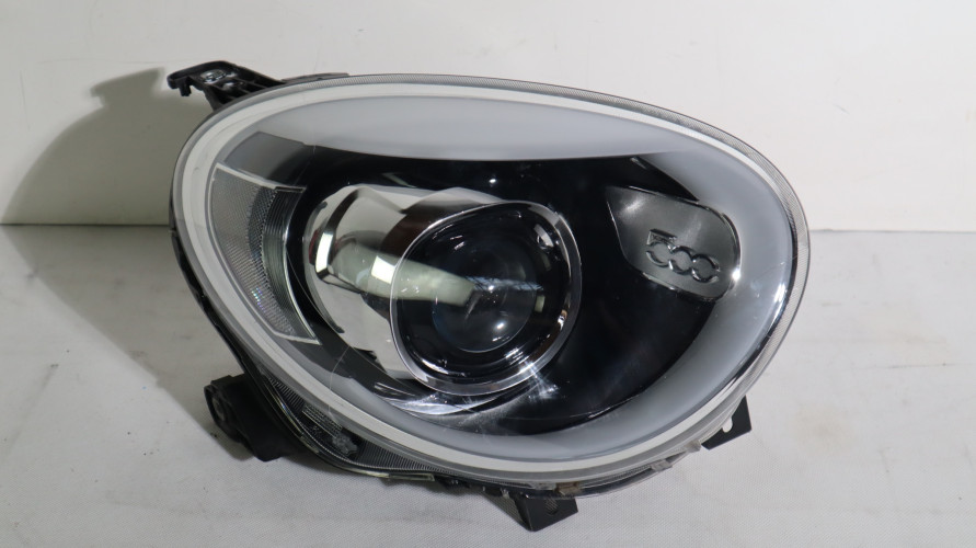 FIAT 500X LAMPA PRAWA PRZÓD 51978418