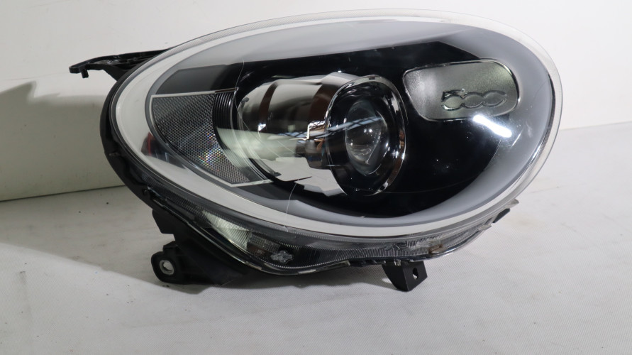 FIAT 500X LAMPA PRAWA PRZÓD 51978418