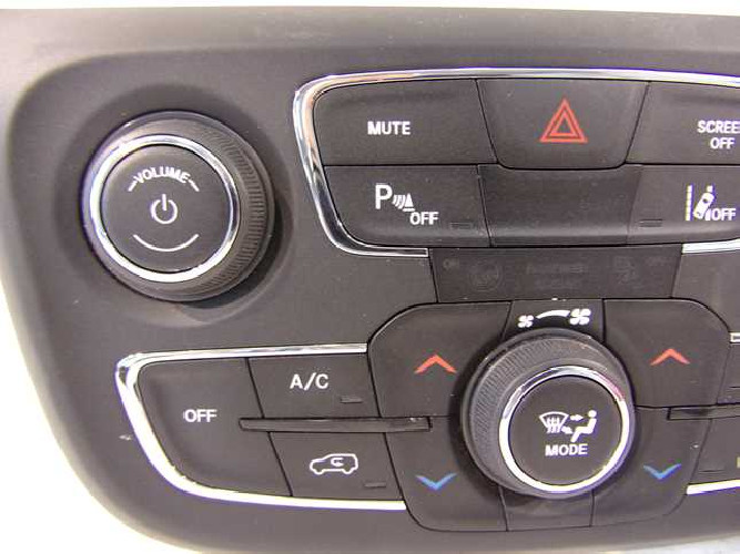 JEEP COMPASS II 17- PANEL KLIMATYZACJI P6TM19DX9AA