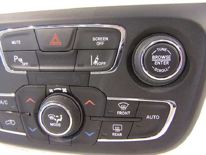 JEEP COMPASS II 17- PANEL KLIMATYZACJI P6TM19DX9AA