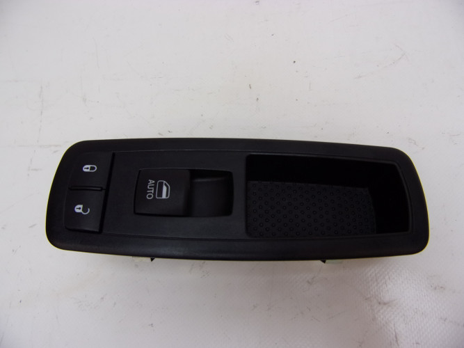 JEEP CHEROKEE KL PANEL SZYB 68141892AA