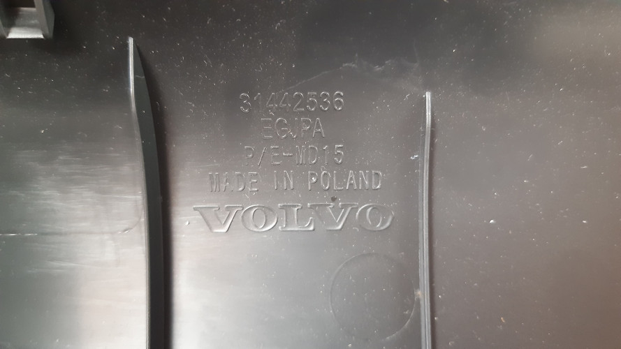 VOLVO XC40 OBUDOWA KOLUMNY KIEROWNICZEJ 31442536