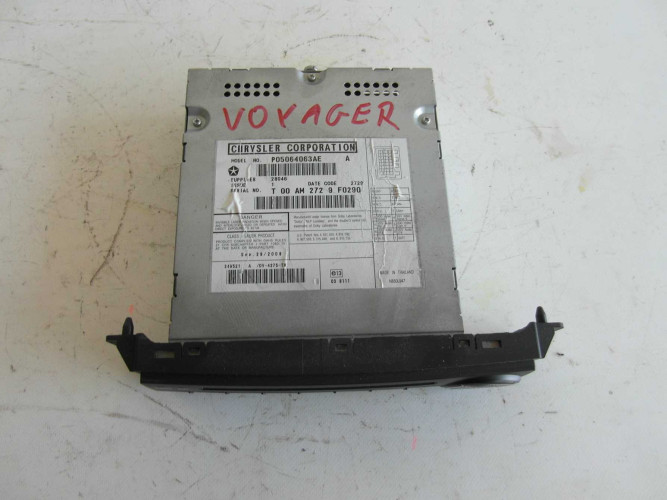 CHRYSLER VOYAGER 08- ODTWARZACZ DVD P05064063AE