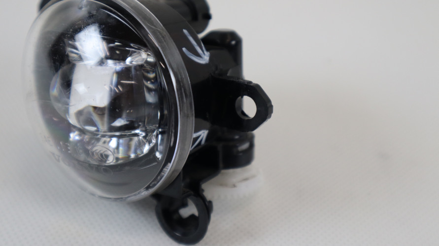 VOLVO XC40 HALOGEN LAMPA PRZECIWMGIELNA PRAWA 32228884