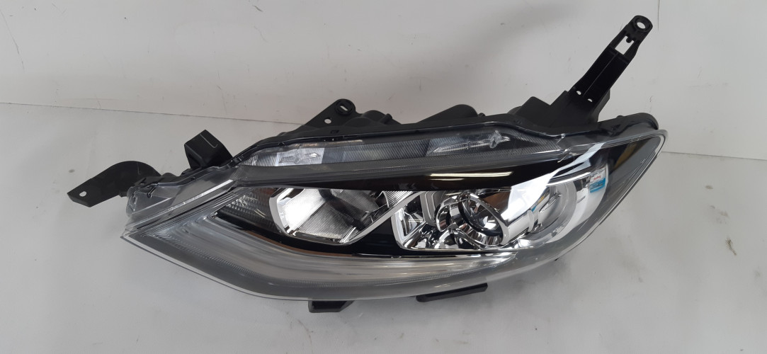 NISSAN PULSAR LAMPA LEWA PRZÓD LED 26060-3ZL5A