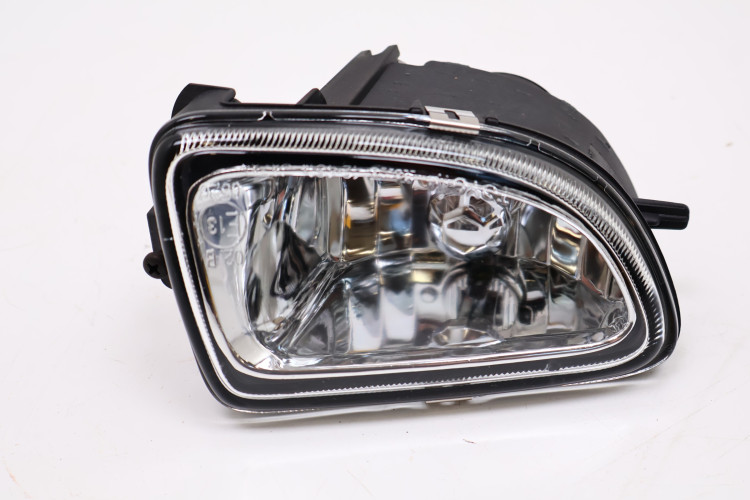 TOYOTA COROLLA E11 HALOGEN LAMPA PRZECIWMGIELNA 81210-12160