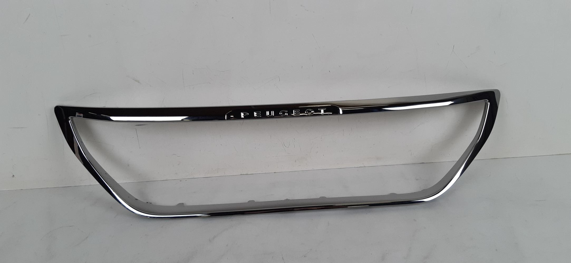 PEUGEOT 2008 LIFT ATRAPA GRILL CGROM ZDERZAK PRZÓD 98153725VD