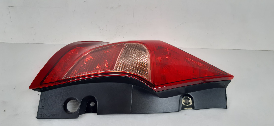 NISSAN NOTE E12 LAMPA LEWA TYŁ 26555-3VV0A