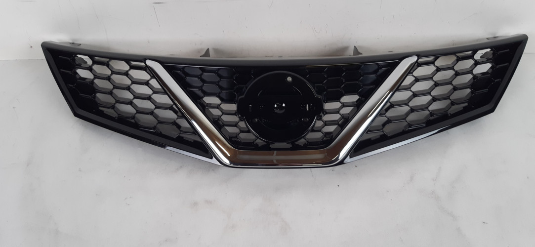 NISSAN PULSAR GRILL ATRAPA ZDERZAKA 62310-3ZL1A